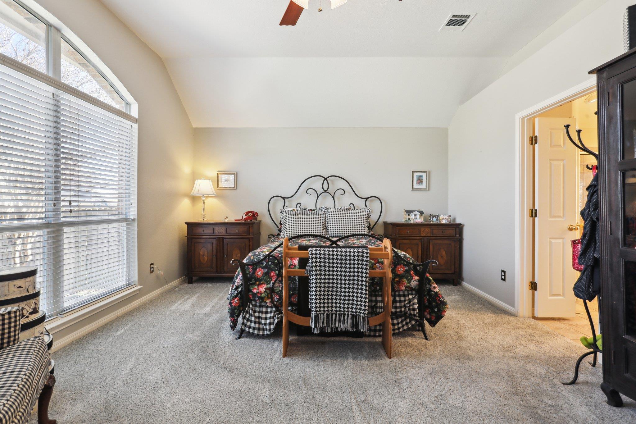 3805 Pebble Ct Property Photo 22