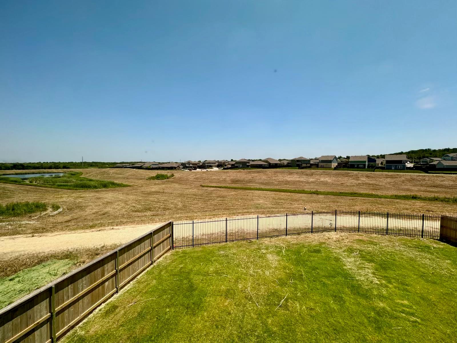 7321 Grenadine Bloom Bnd Property Photo 6