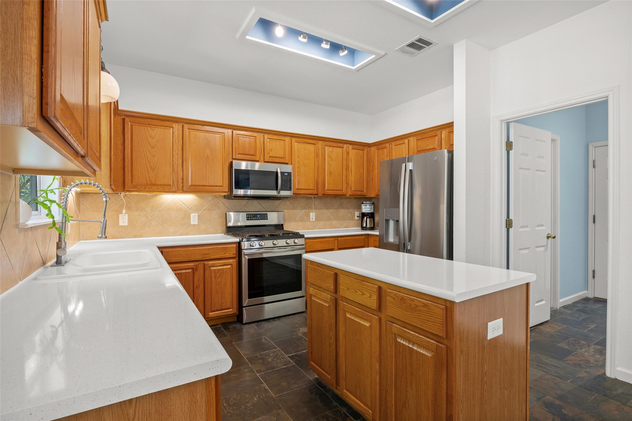 2612 Lynnbrook Dr Property Photo 13