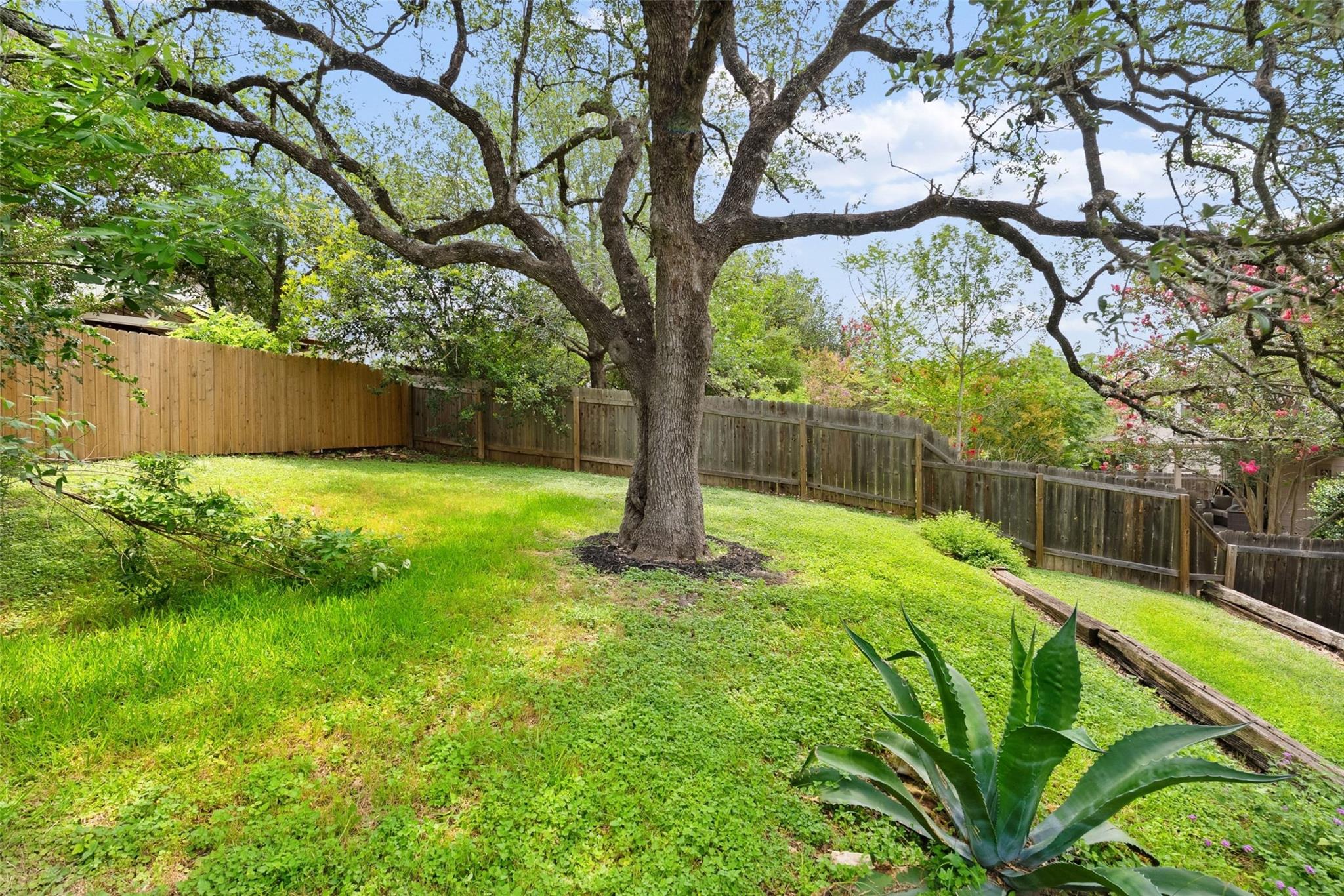 2612 Lynnbrook Dr Property Photo 36