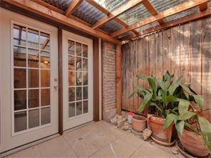 7409 Shadow Hill Dr #103 Property Photo 5