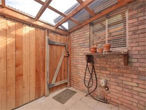 7409 Shadow Hill Dr #103 Property Photo 6