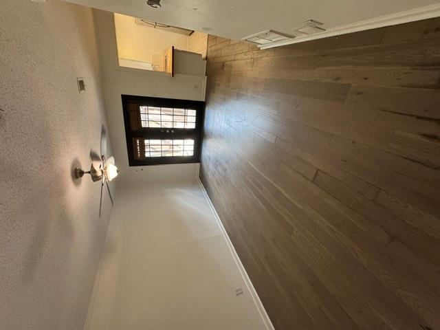 7409 Shadow Hill Dr #103 Property Photo 9