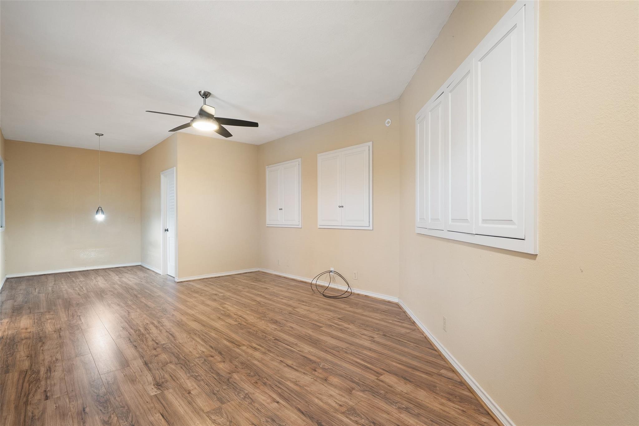 1011 Ridge Point Dr Property Photo 22