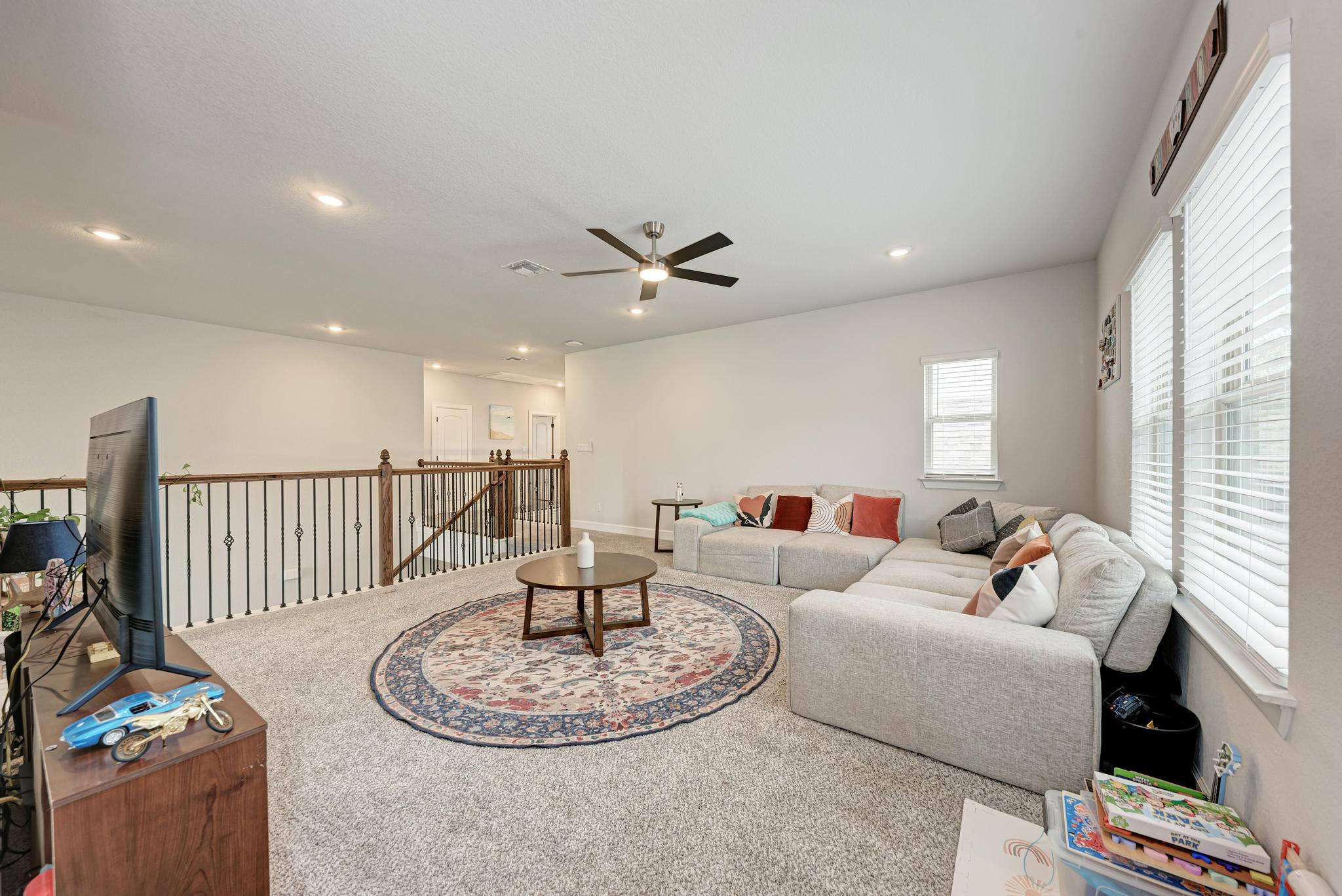 1105 White Daisy Ln Property Photo 25