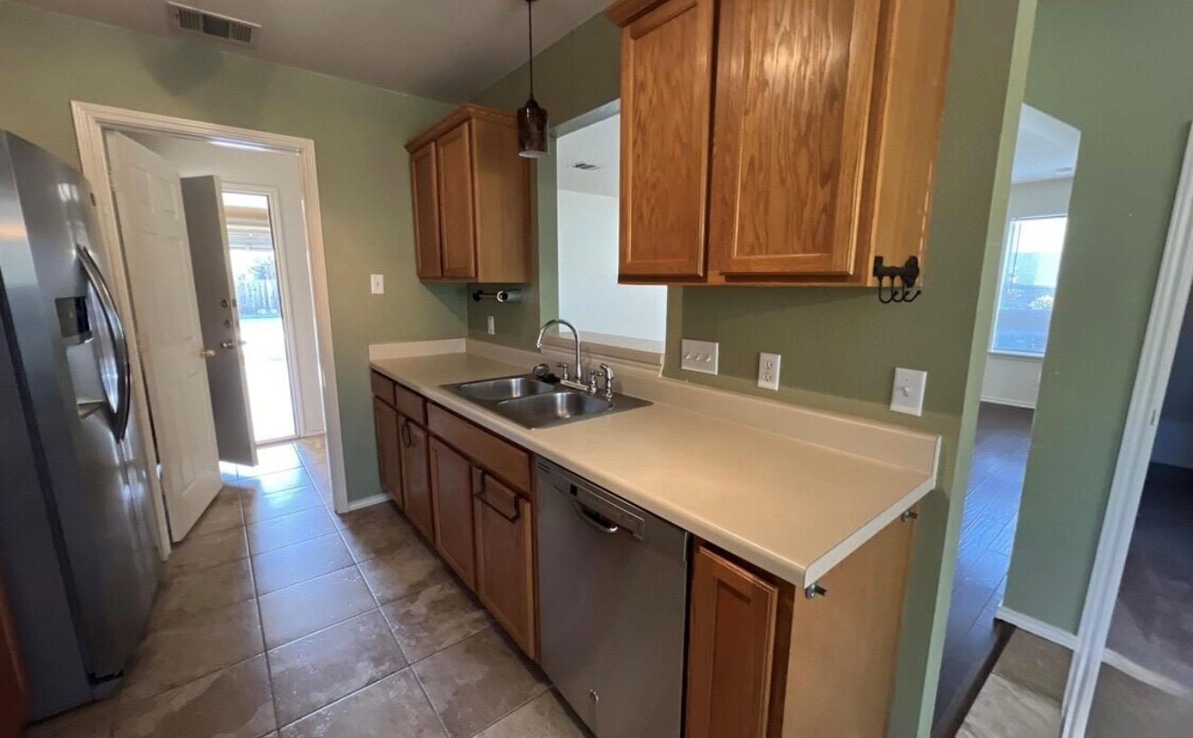 2805 Marcus Abrams Blvd Property Photo 3