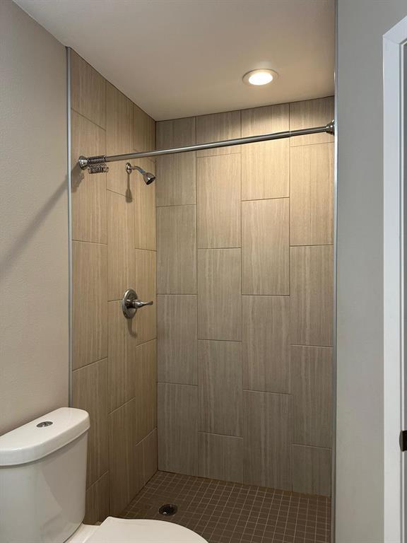935 La Posada Dr #241 Property Photo 9