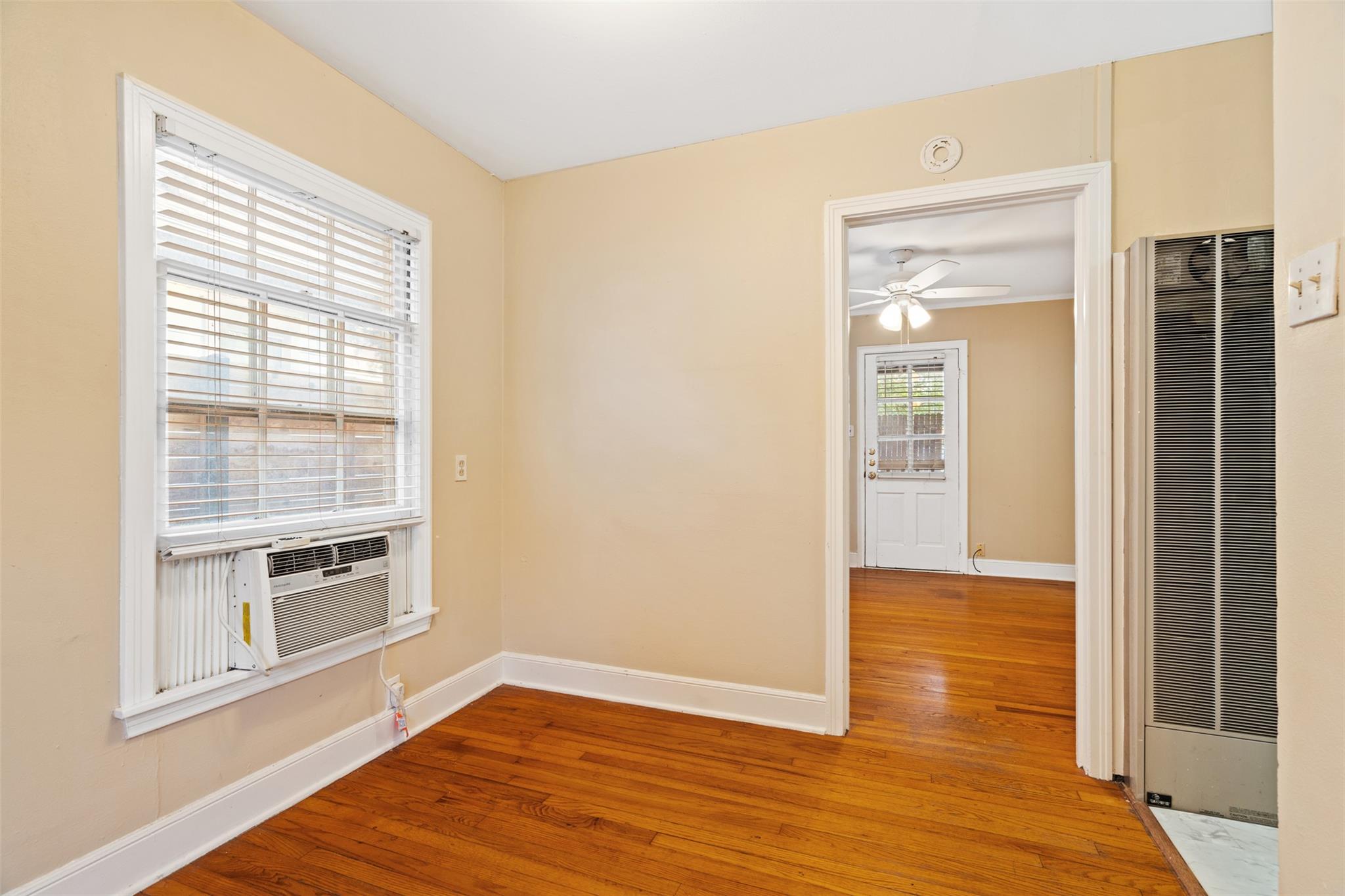 1911 W 38th Street None #a Property Photo 7