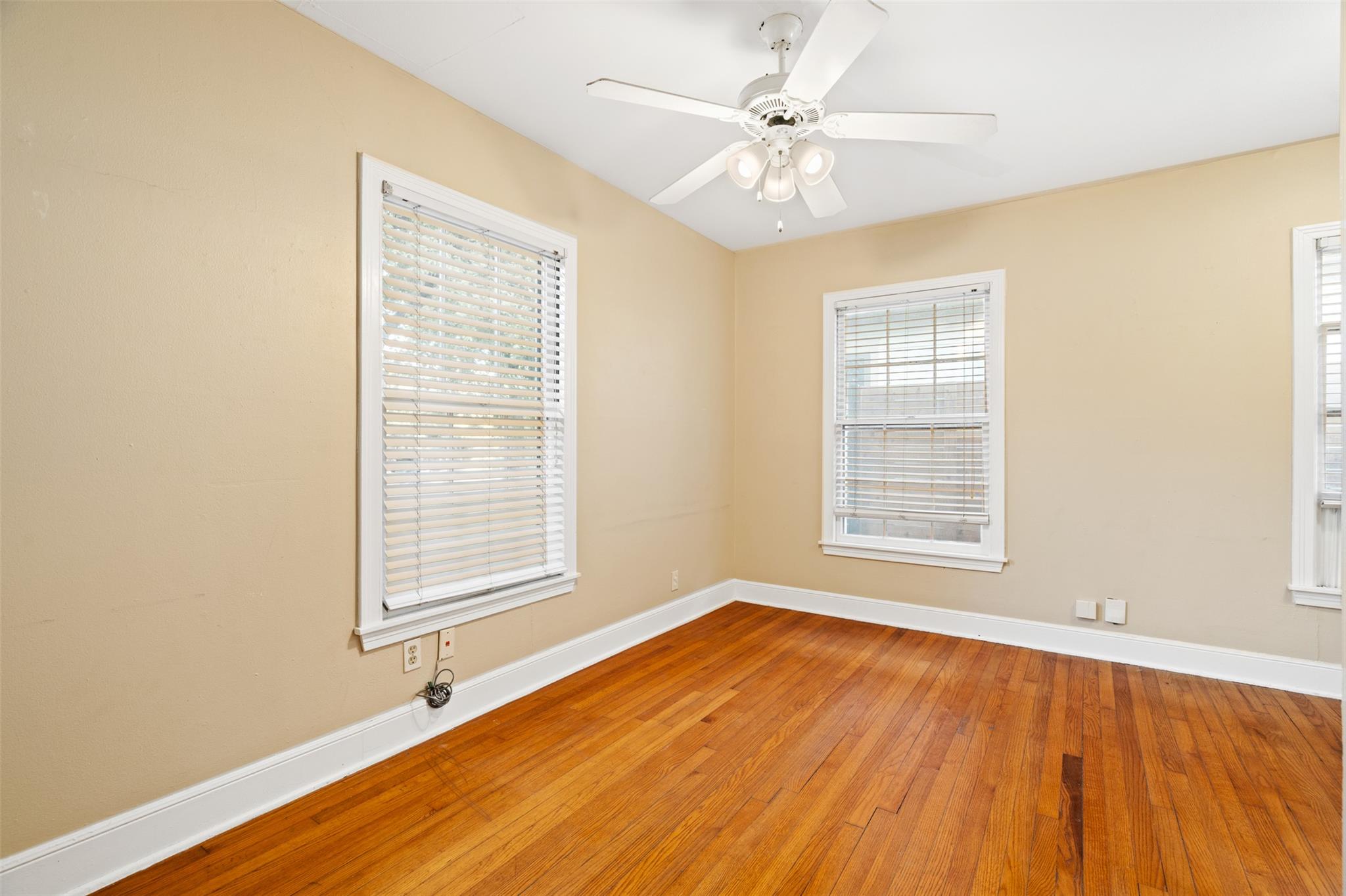 1911 W 38th Street None #a Property Photo 13