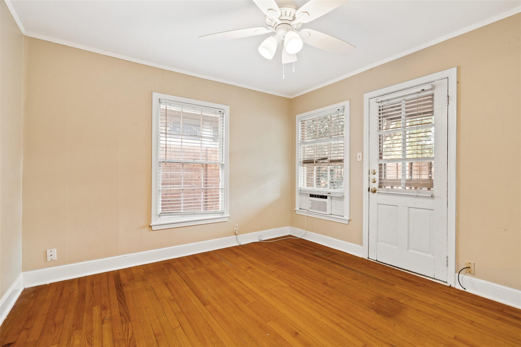 1911 W 38th Street None #a Property Photo 15