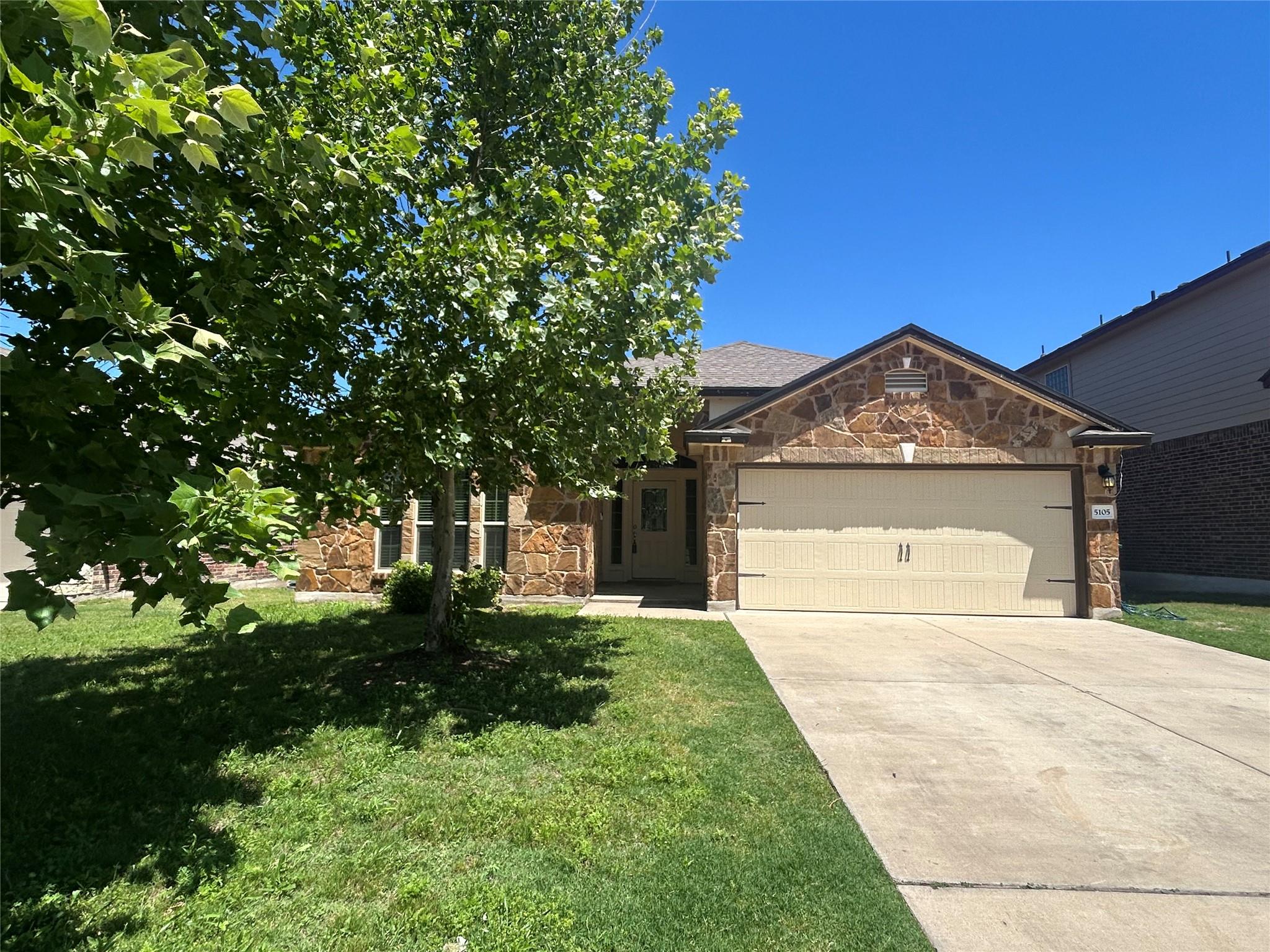 5105 Fenton Ln Property Photo
