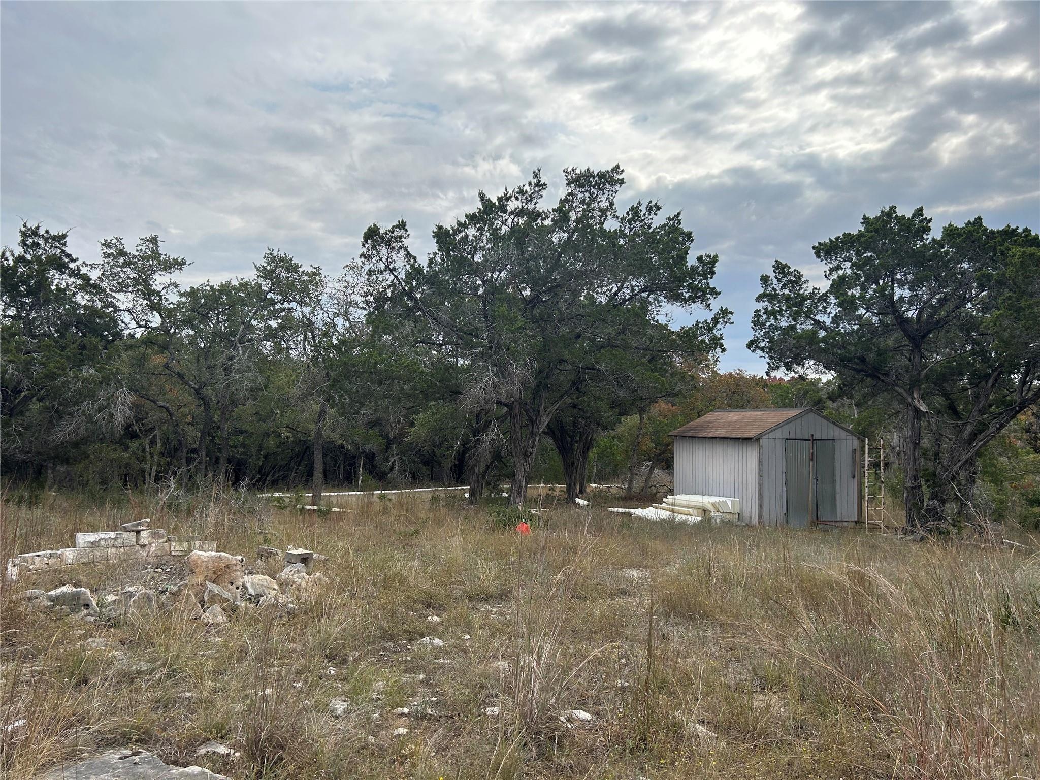 19529 Adrian Way Property Photo 7