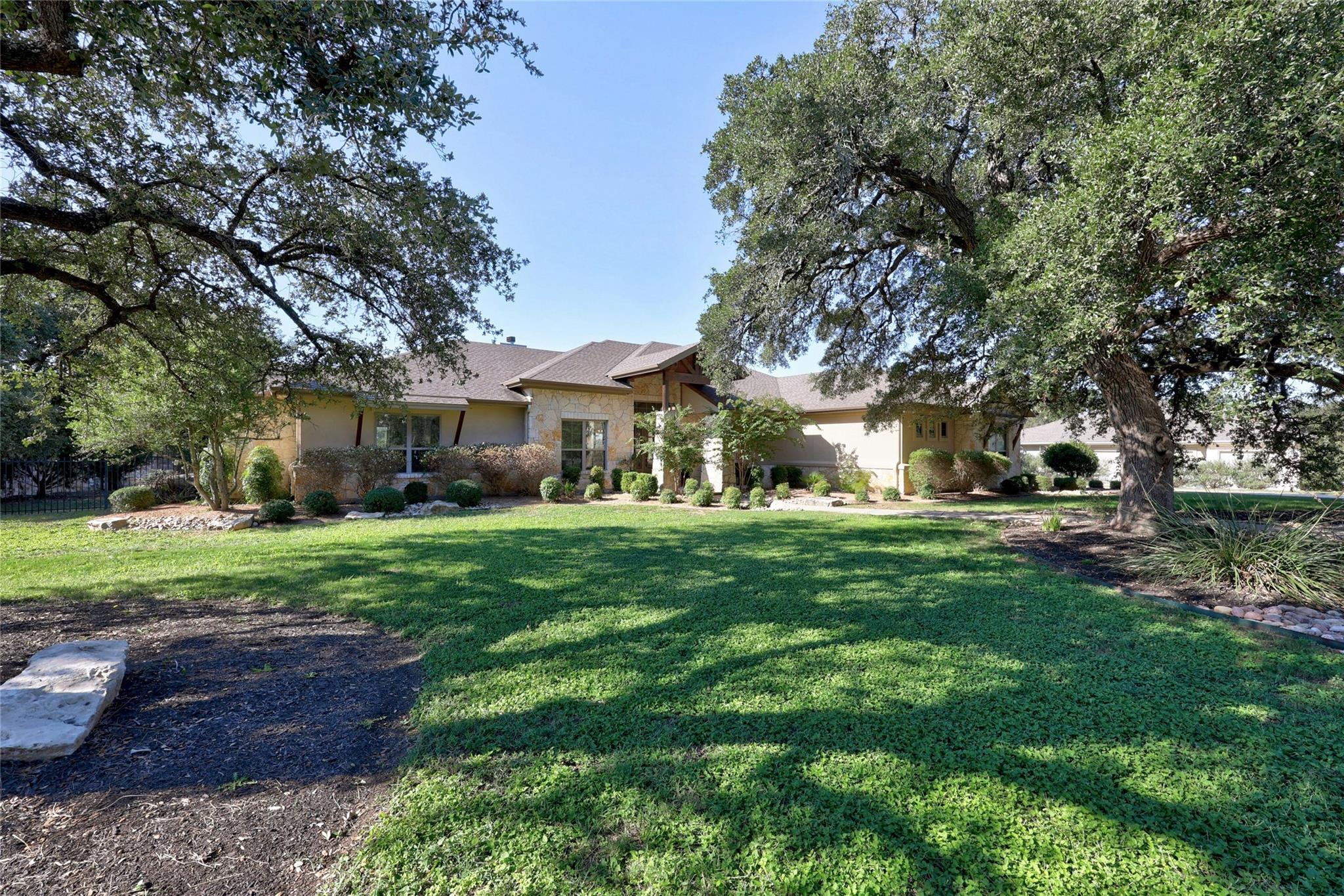 101 Aldea St Property Photo 37