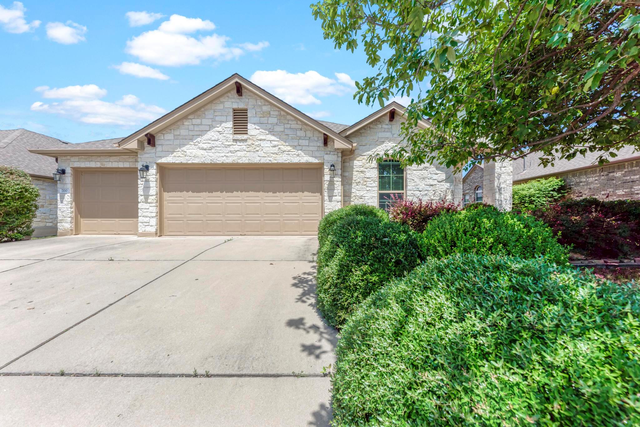 700 Cortona Cv Property Photo 1