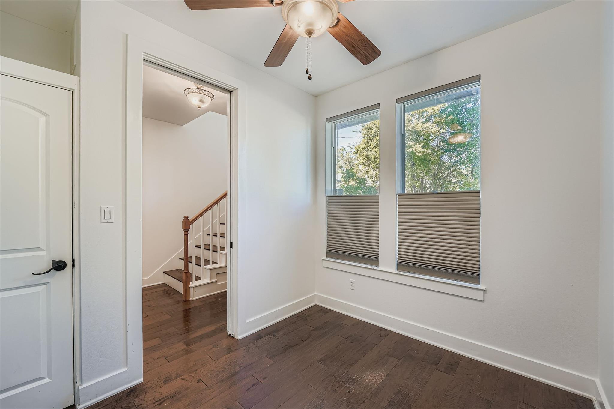 2709 E 13th St Property Photo 11