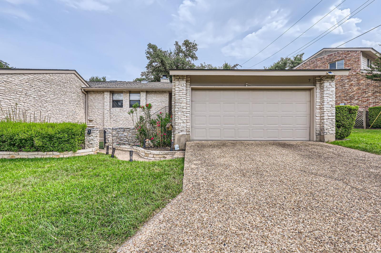 9518 Topridge Dr 7 Property Photo