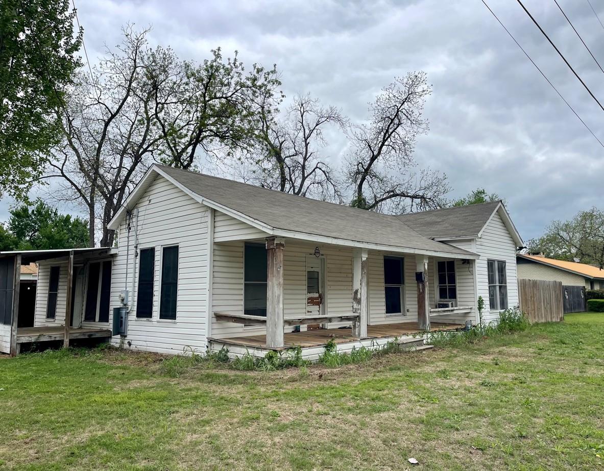 800 N Fannin Ave Property Photo