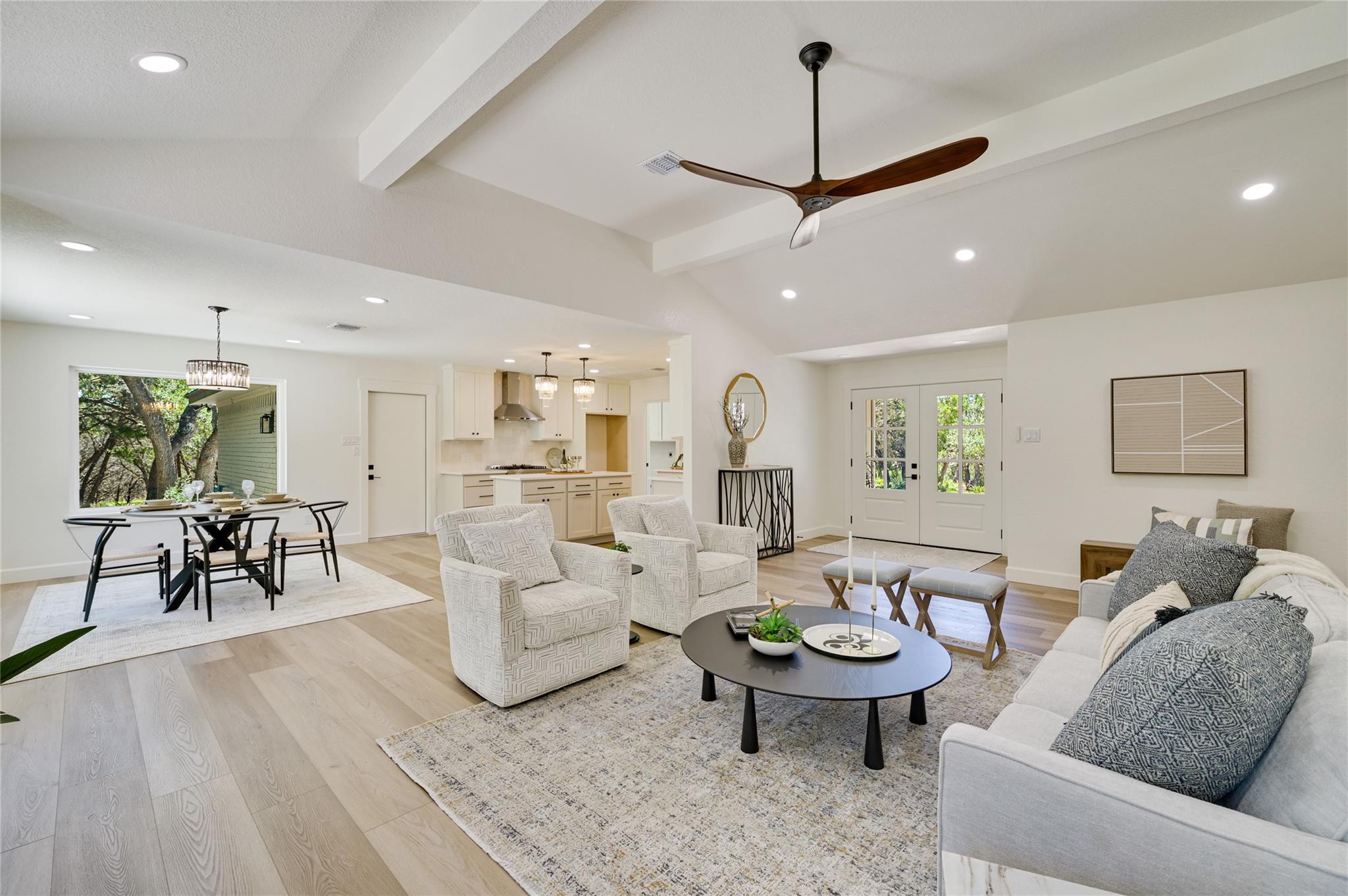 150 Star Thistle Trl Property Photo 3