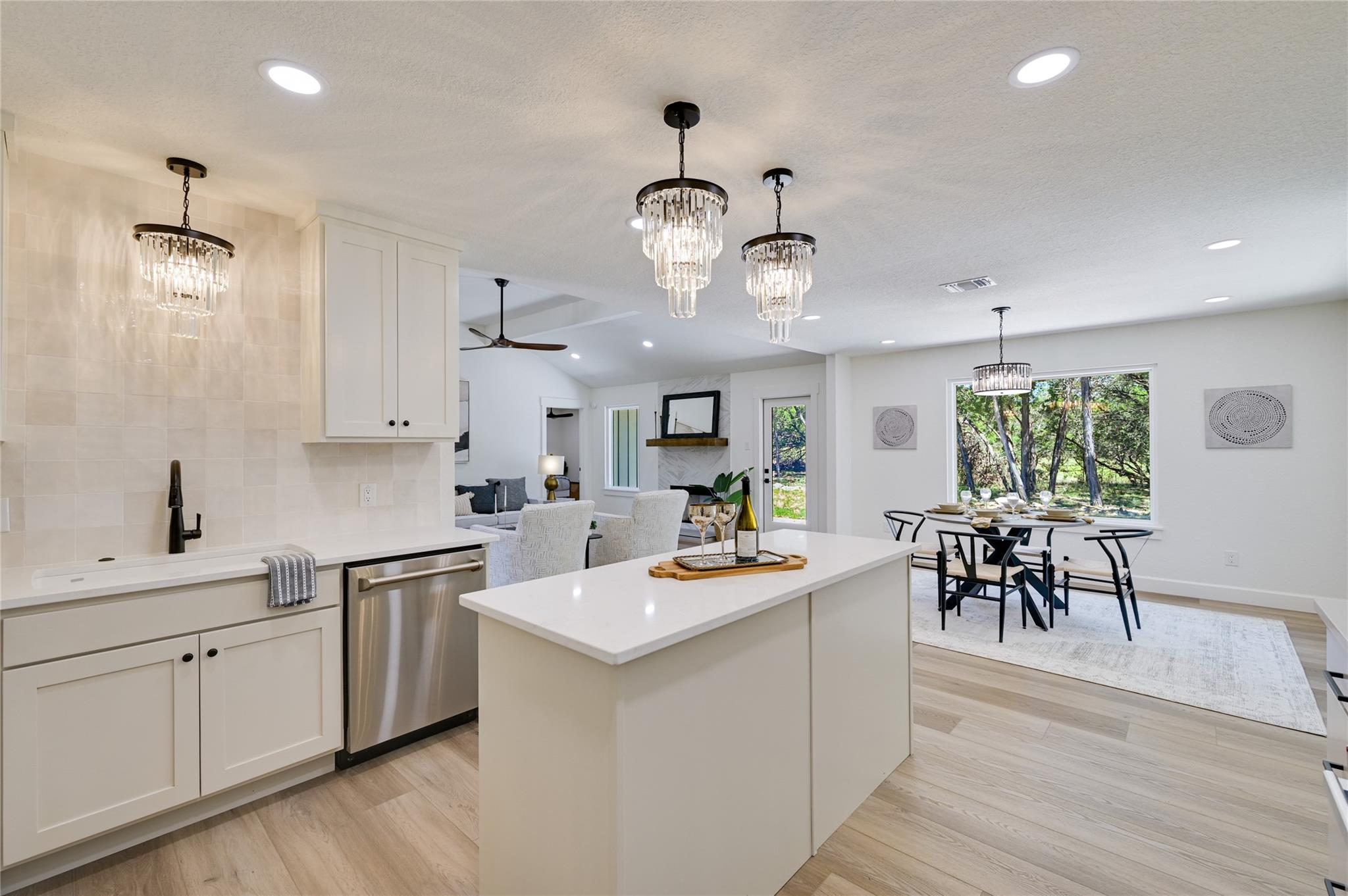 150 Star Thistle Trl Property Photo 6