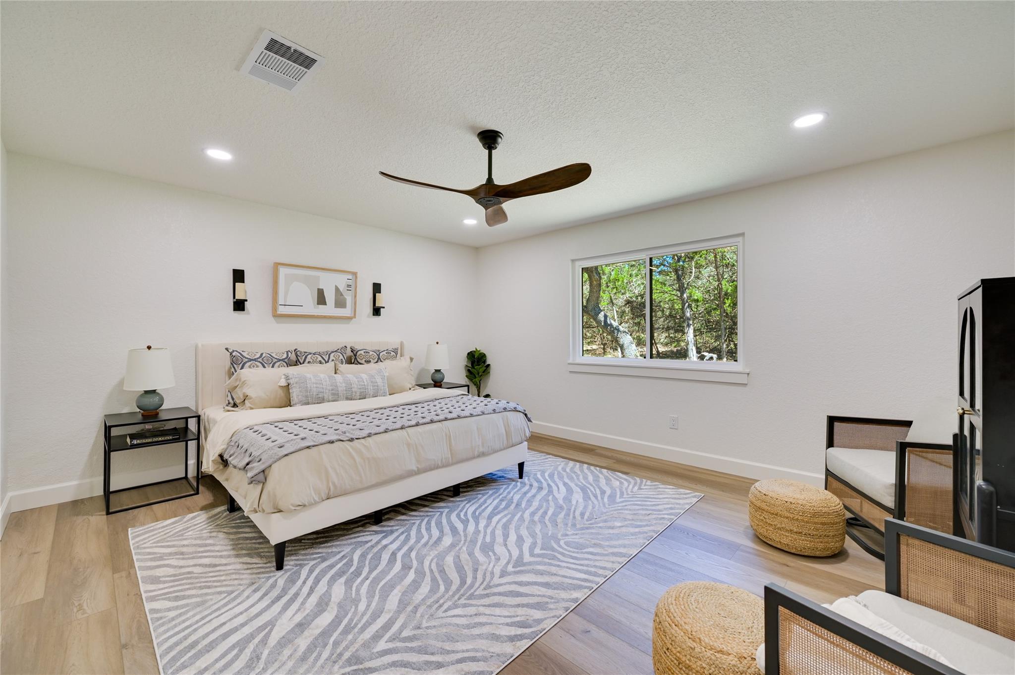 150 Star Thistle Trl Property Photo 8