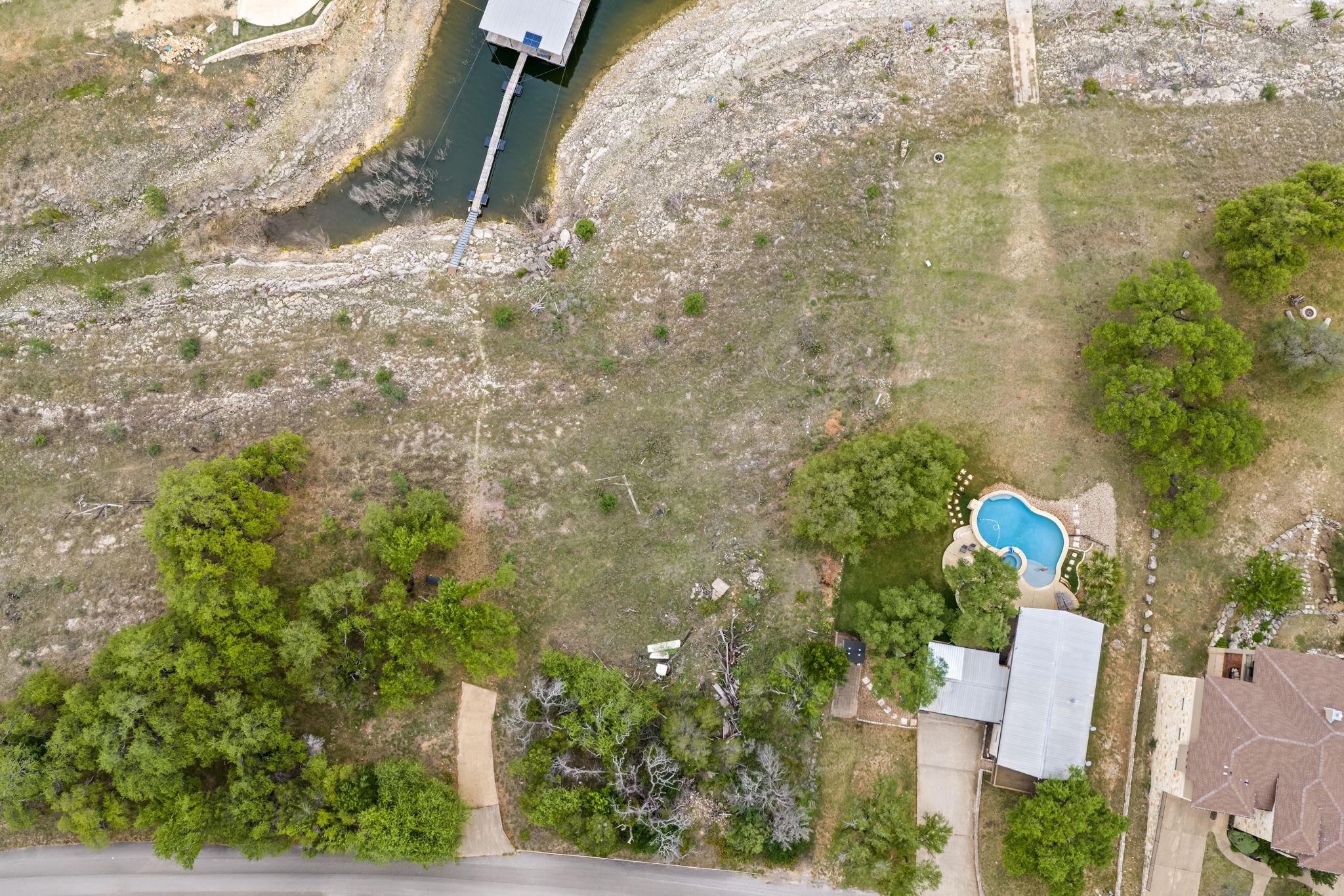 21909 Mockingbird St Property Photo 6
