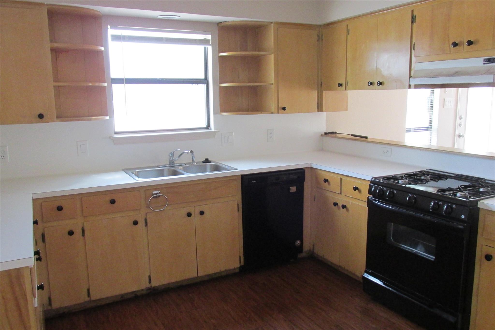 4500 Avenue G Ave #b Property Photo 4