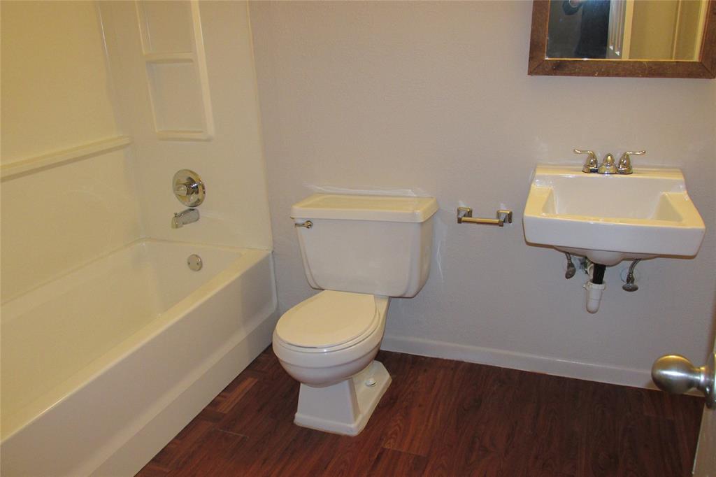 4500 Avenue G Ave #b Property Photo 8