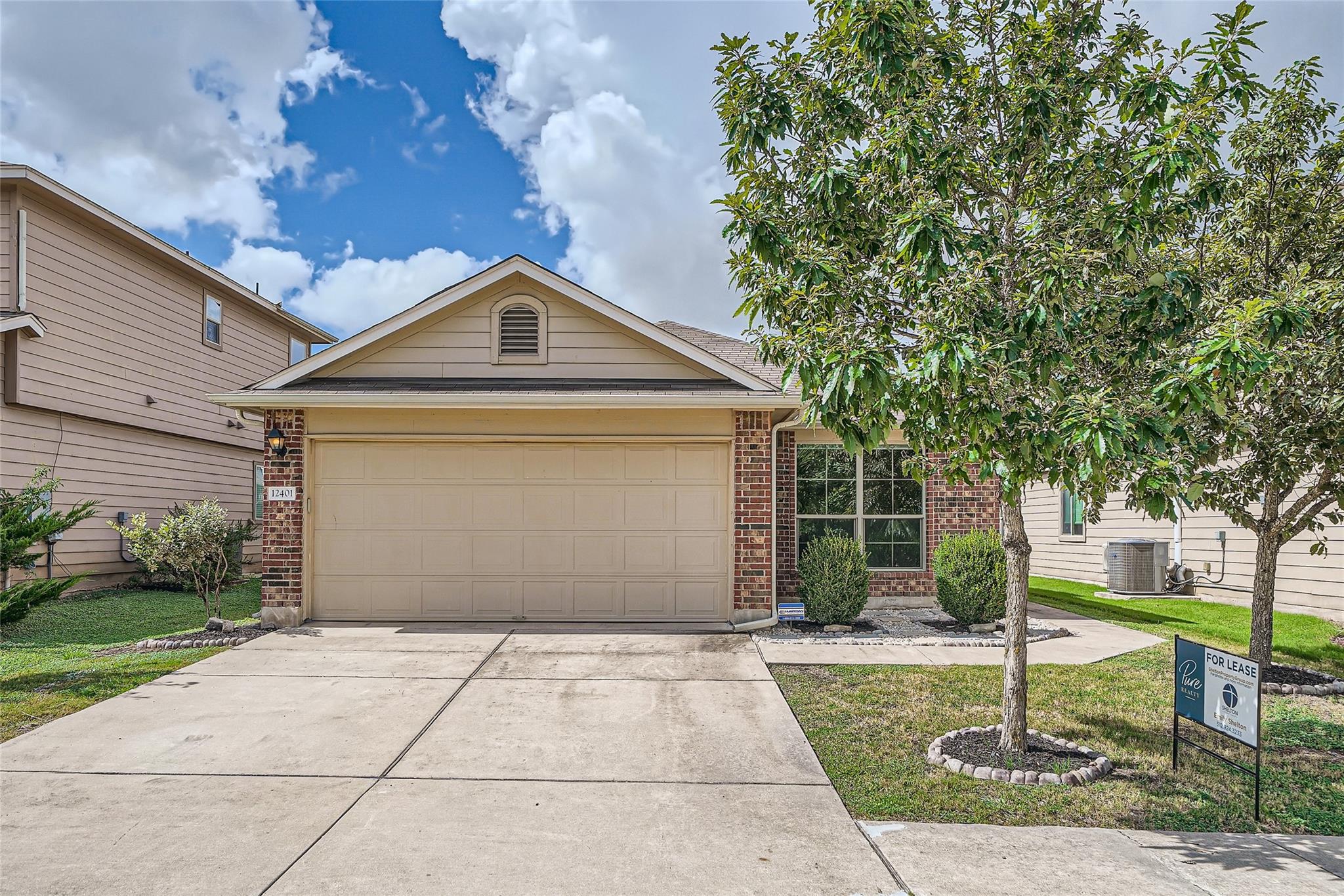 12401 Walter Vaughn Dr Property Photo
