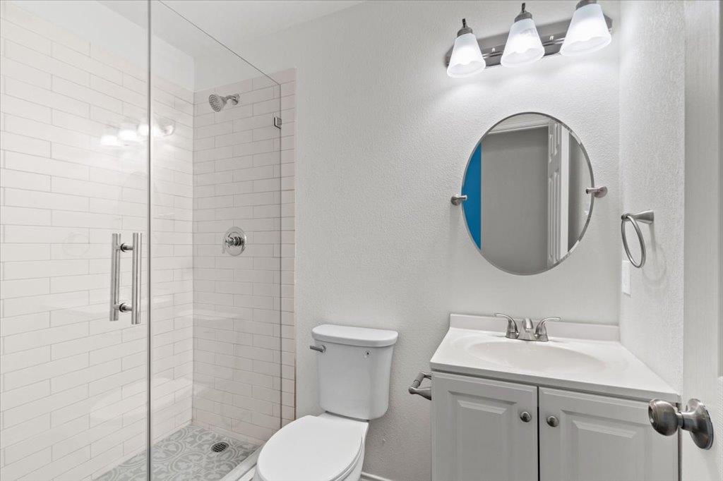 5307 Village Trl Property Photo 10