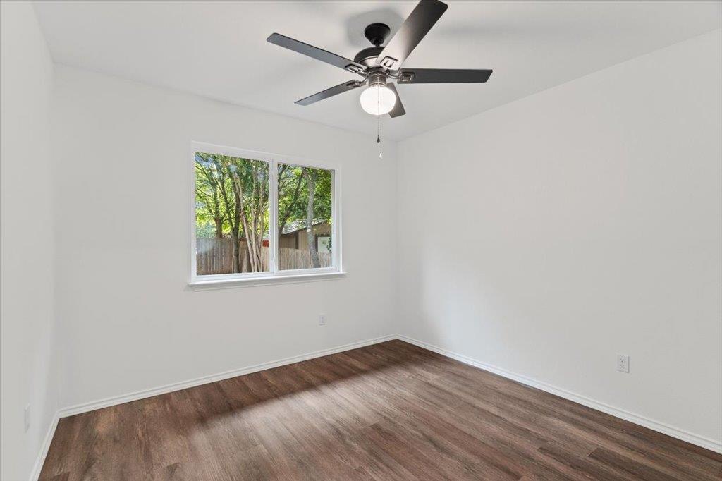 5307 Village Trl Property Photo 13