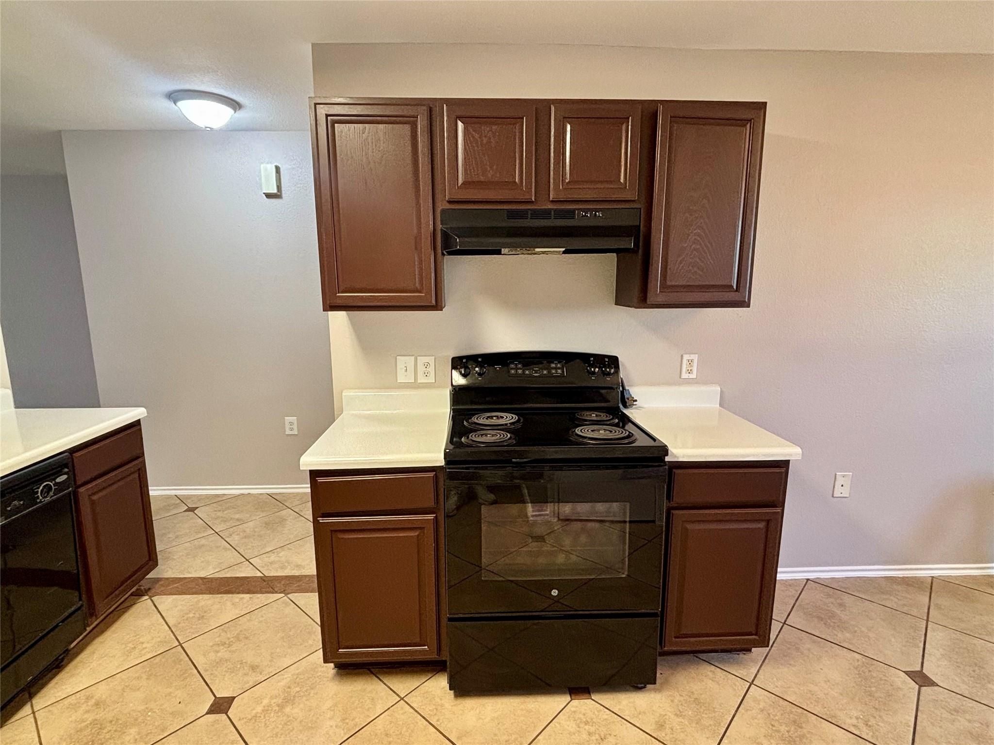 7424 Cayenne Ln Property Photo 6