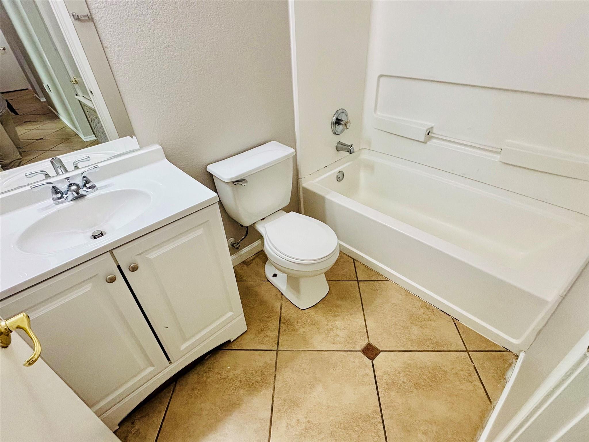 7424 Cayenne Ln Property Photo 16