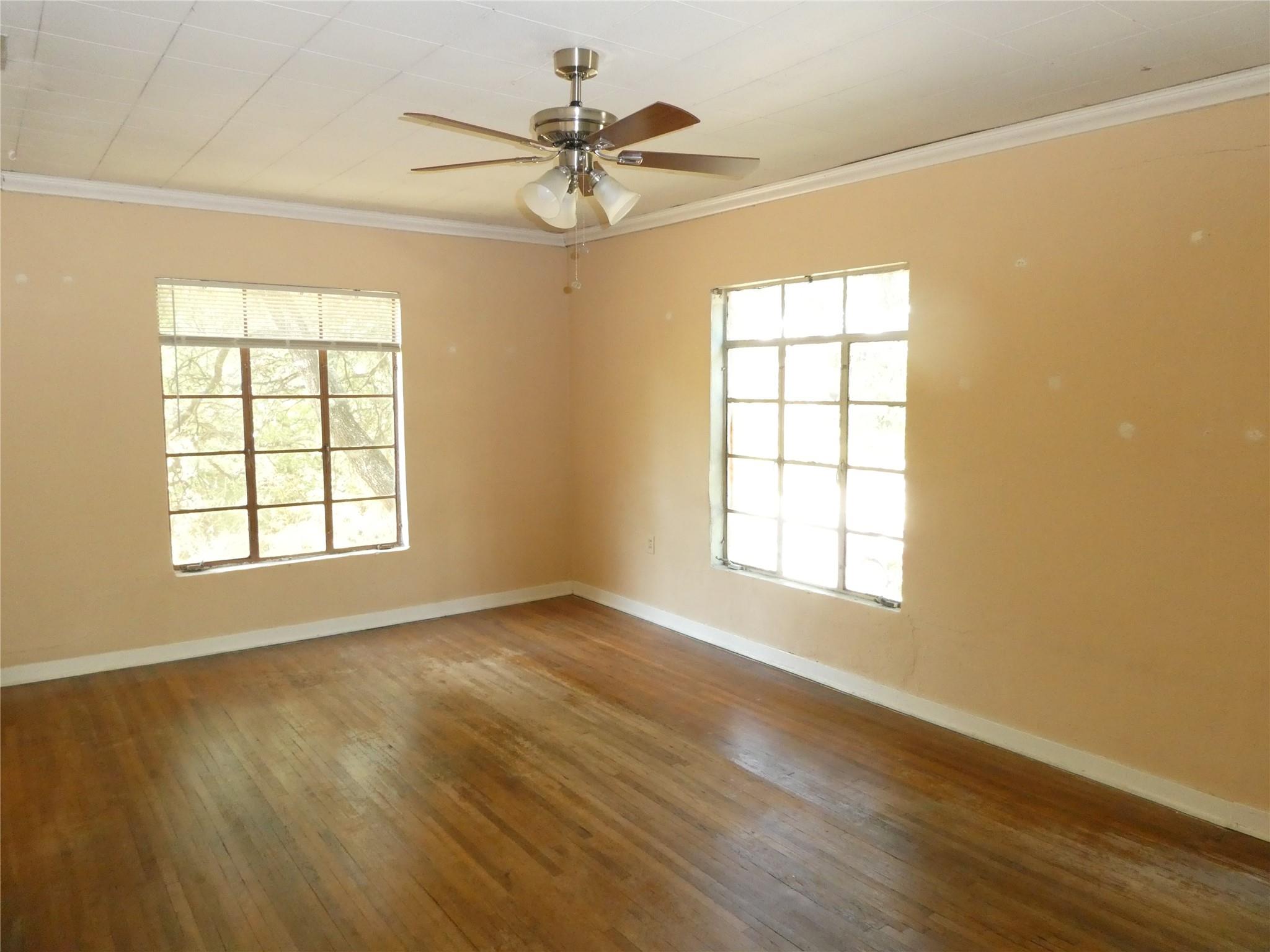 4005 Maplewood Ave #b Property Photo 3