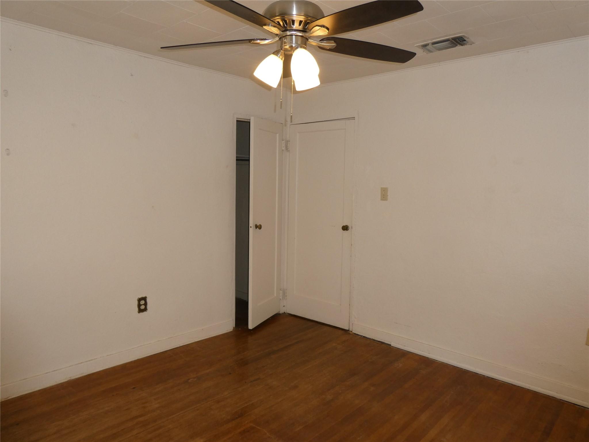 4005 Maplewood Ave #b Property Photo 6