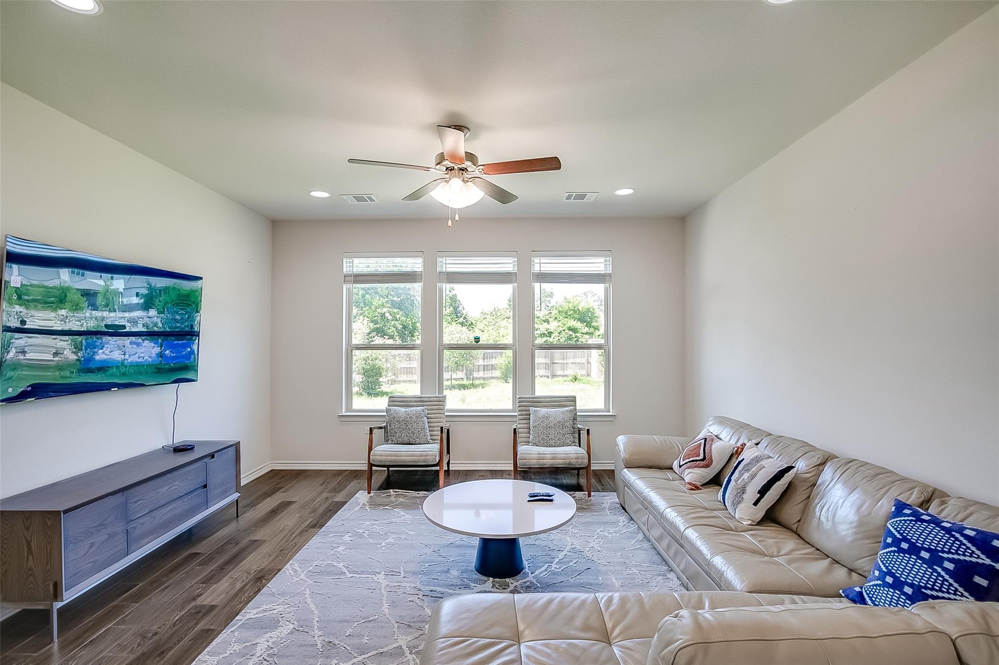 9202 Spade Cir Property Photo 6