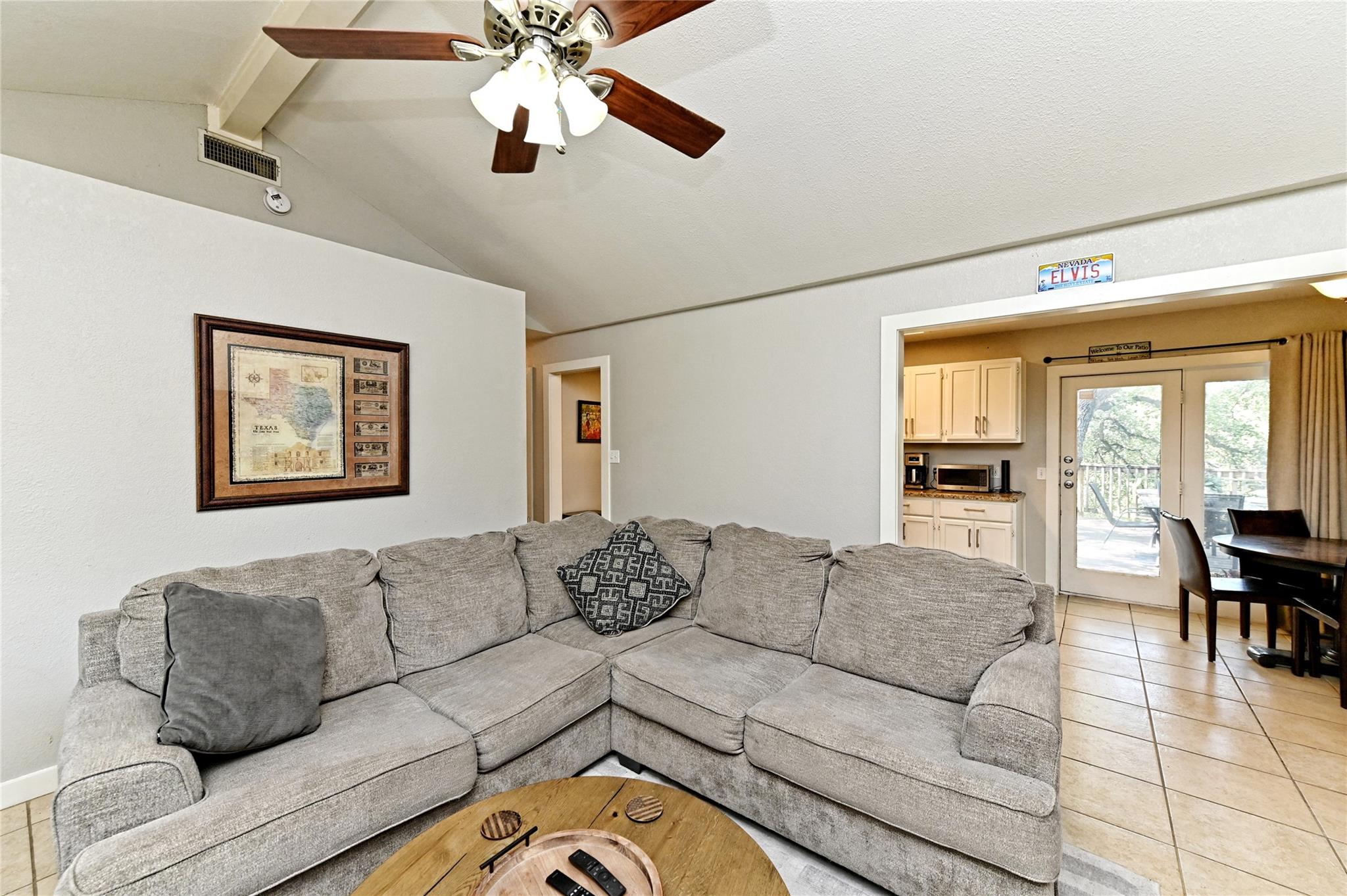 3248 Brass Buttons Trl Property Photo 3
