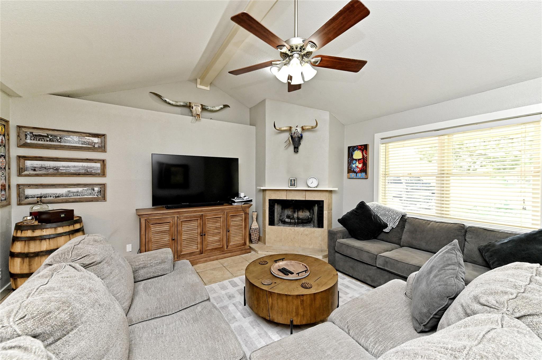 3248 Brass Buttons Trl Property Photo 5