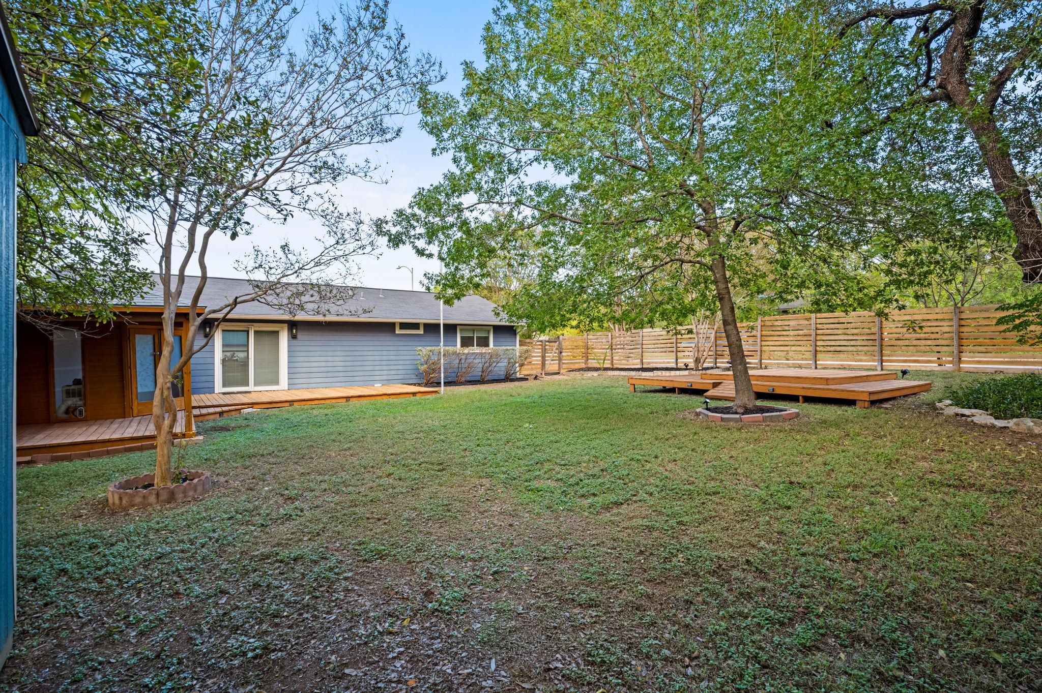 2409 Campden Dr Property Photo 30