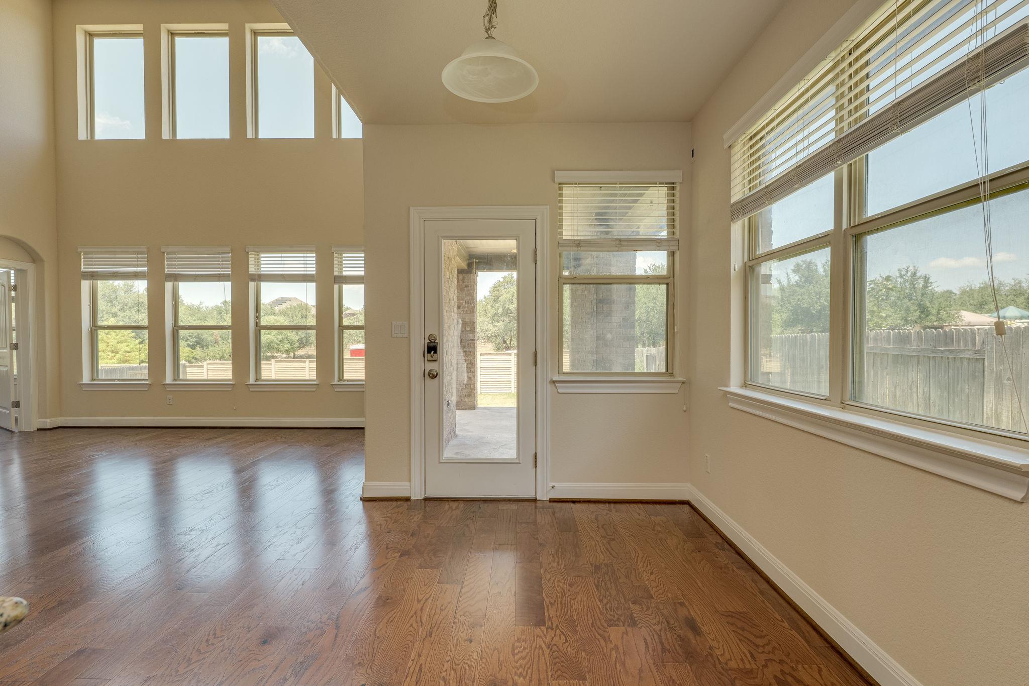 4233 Privacy Hedge St Property Photo 15