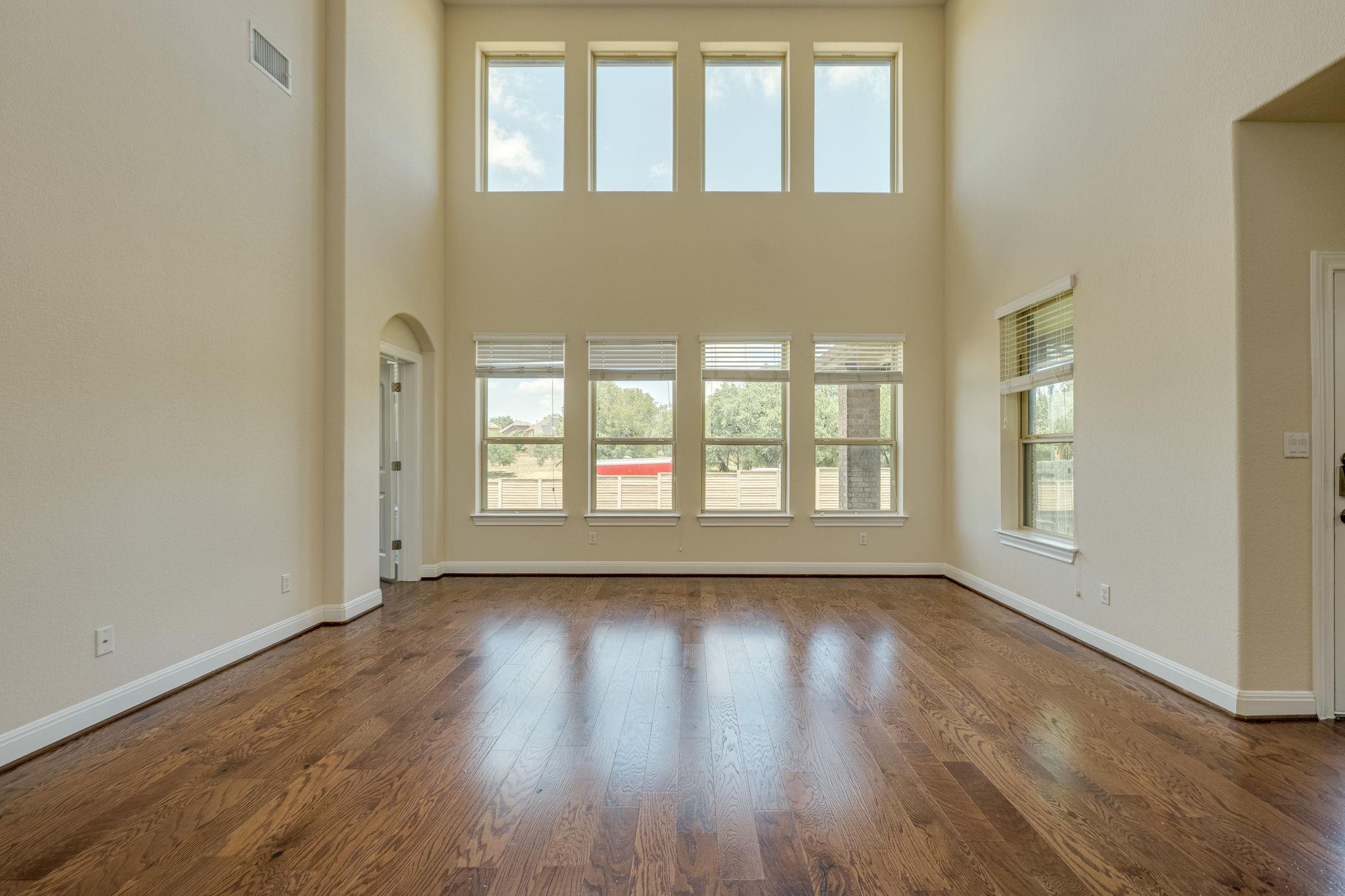 4233 Privacy Hedge St Property Photo 19