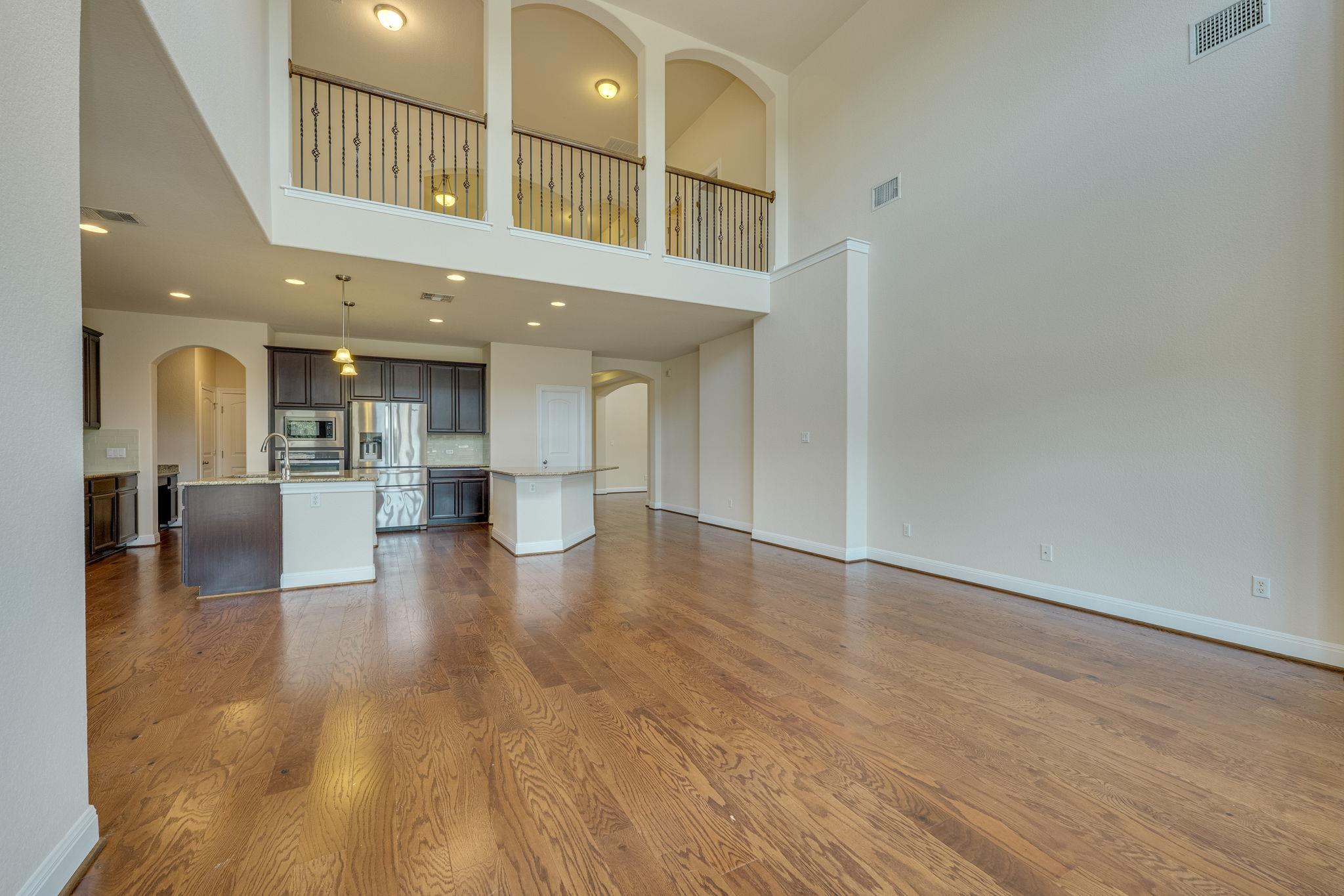 4233 Privacy Hedge St Property Photo 23