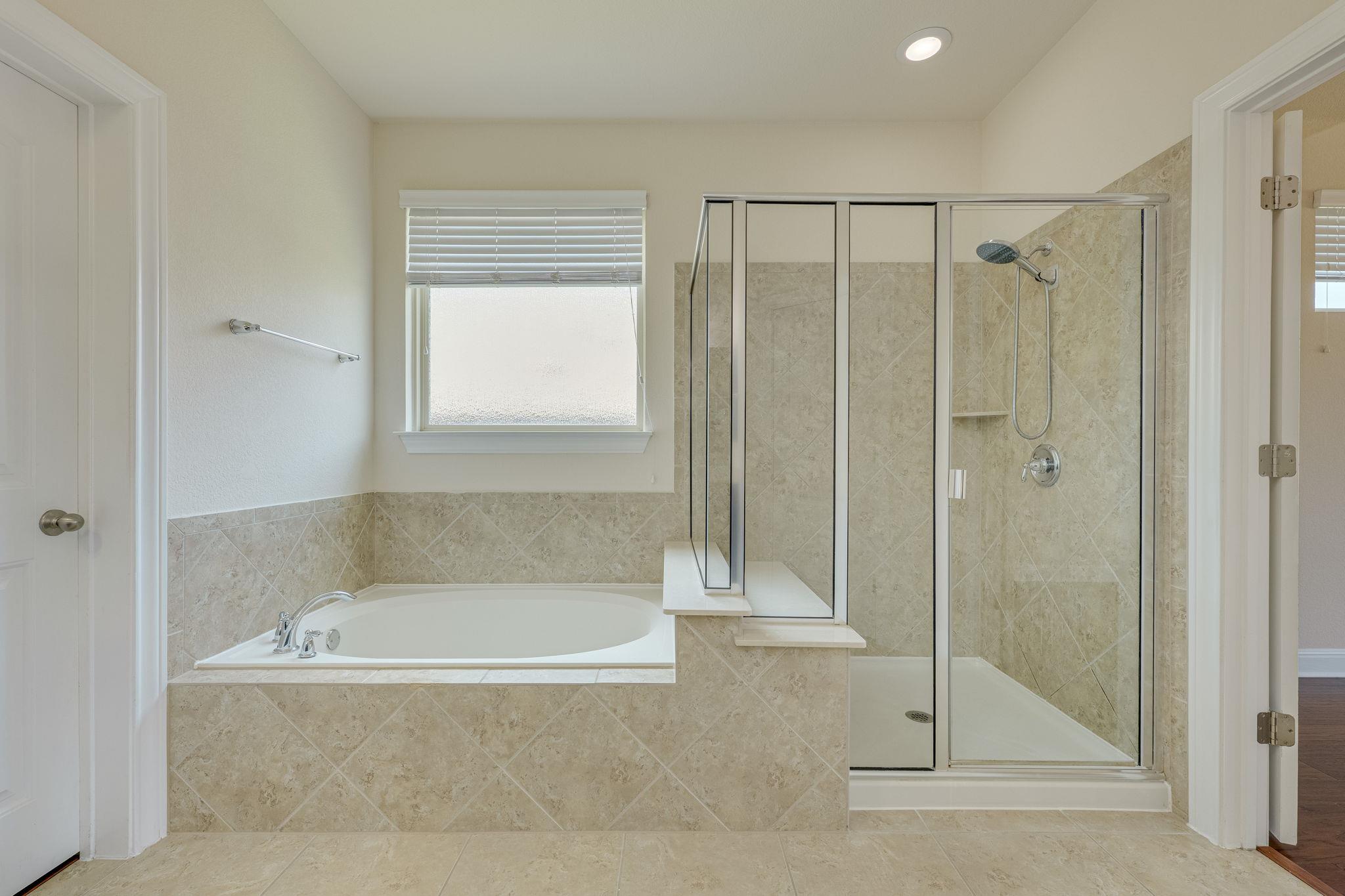 4233 Privacy Hedge St Property Photo 27