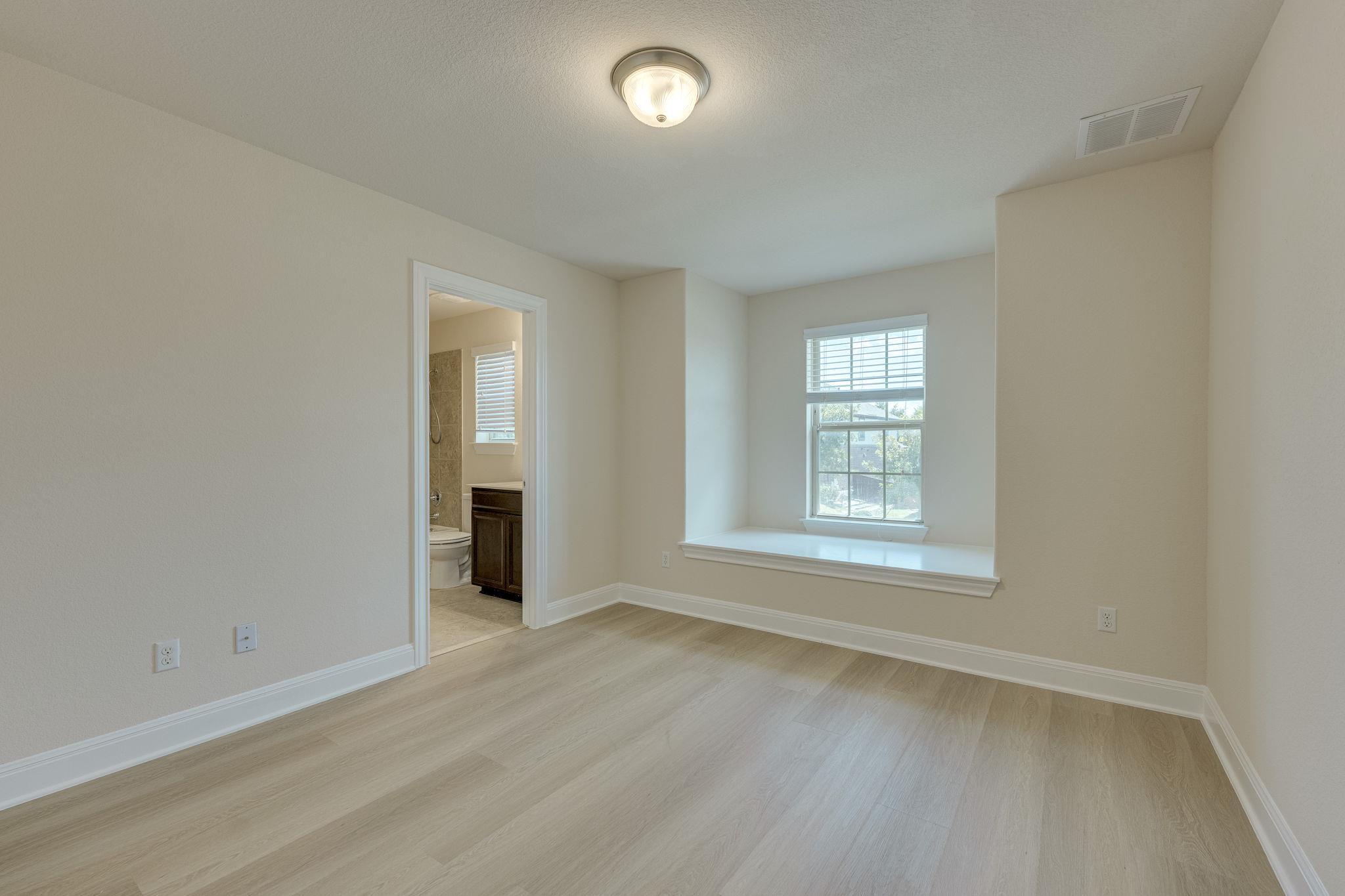 4233 Privacy Hedge St Property Photo 33