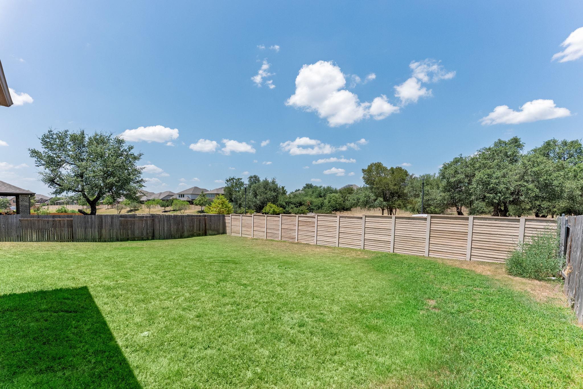 4233 Privacy Hedge St Property Photo 38