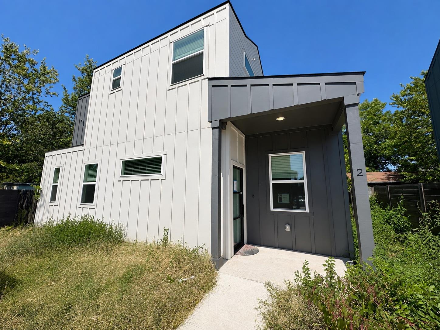 1106 Begonia Ter #2 Property Photo 1