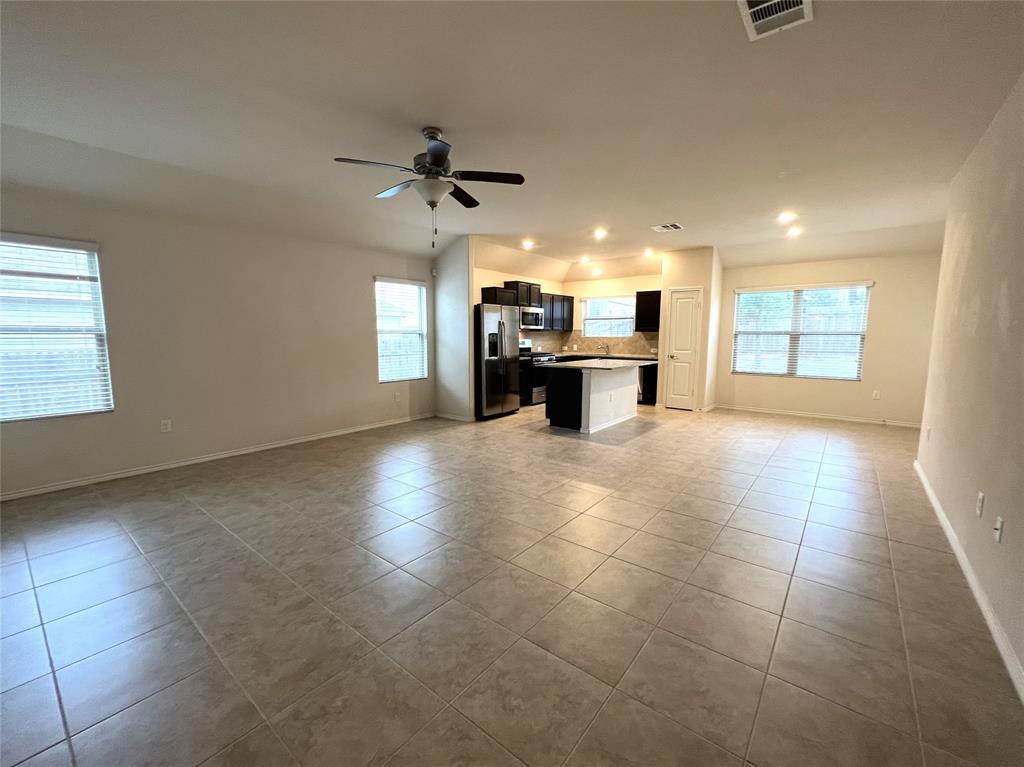 5808 Eden Dr Property Photo 3