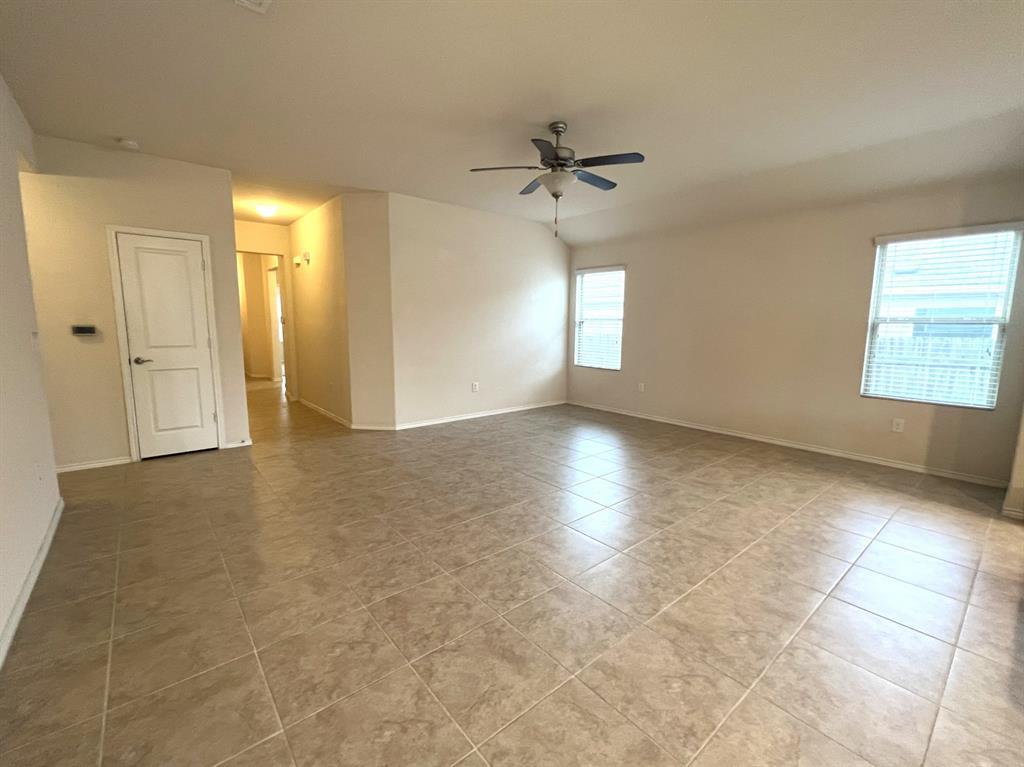 5808 Eden Dr Property Photo 7