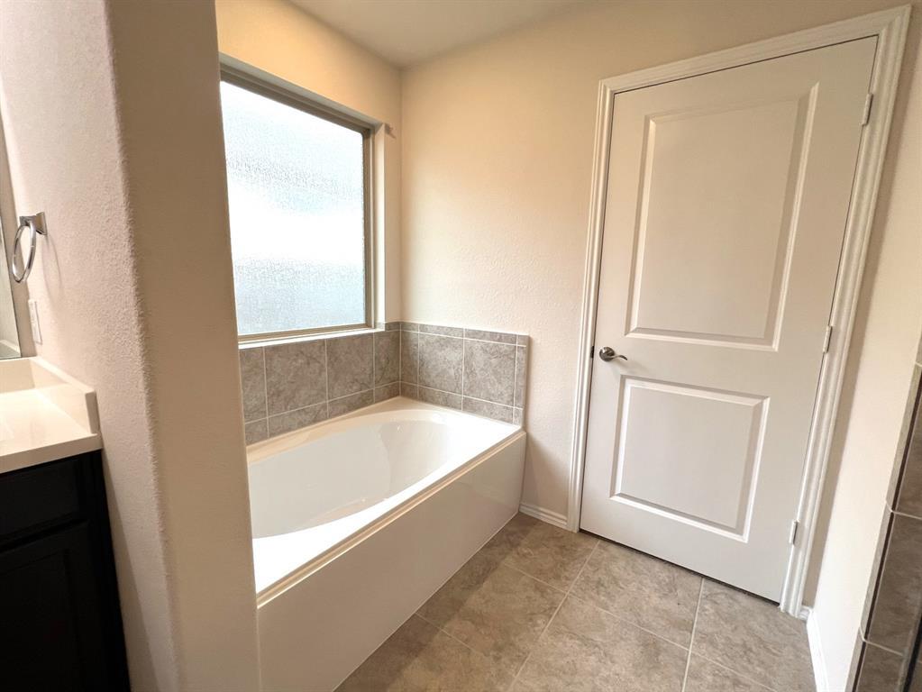 5808 Eden Dr Property Photo 11