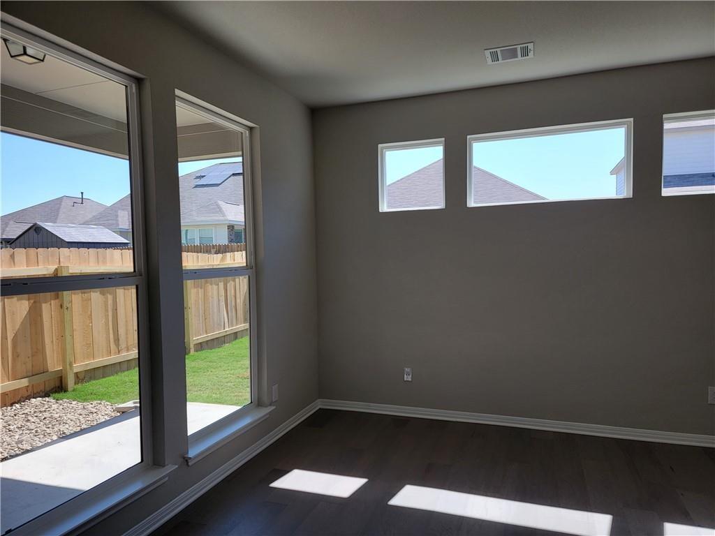 12813 Gilliland Ln Property Photo 11