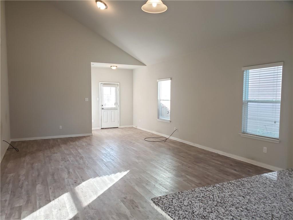 613 Donegal Ln Property Photo 5